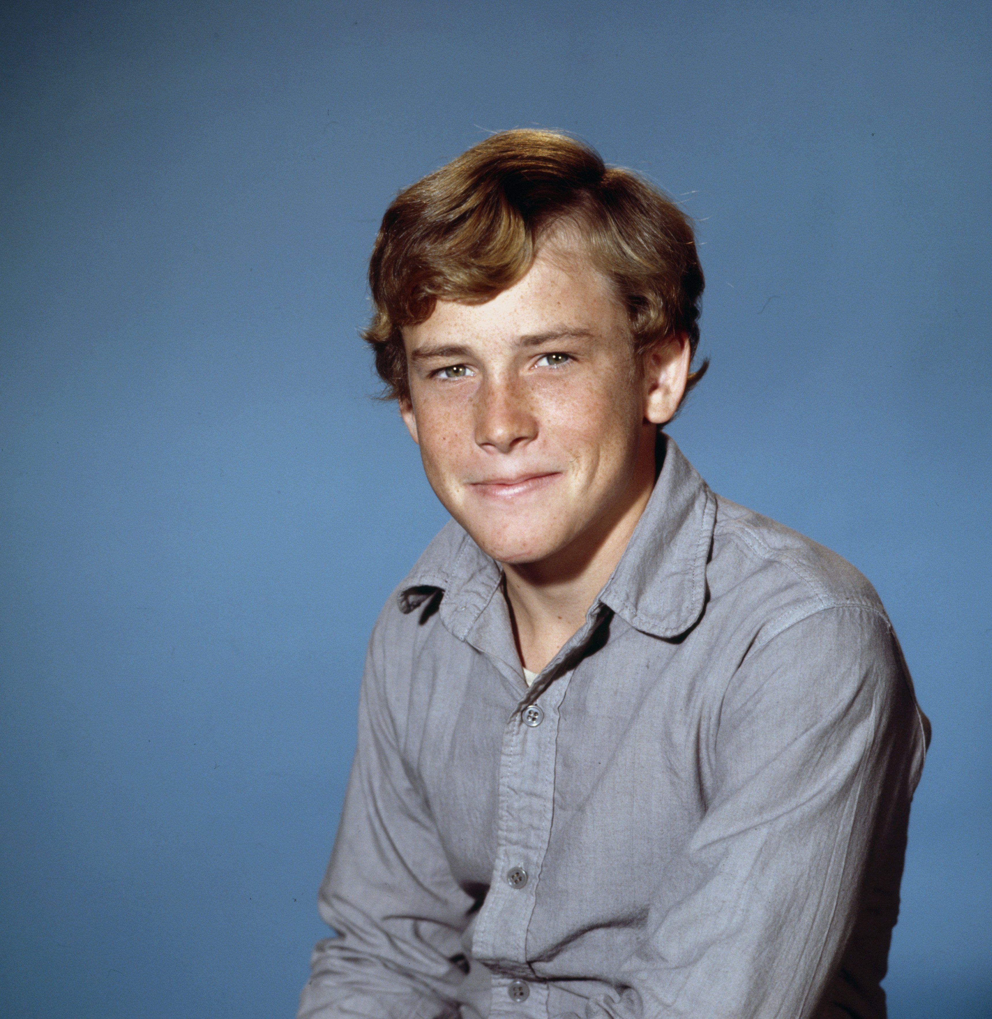 Willie Aames pose for a promotional photo for the ABC tv series 'Swiss Family Robinson'. | Source: Getty Images