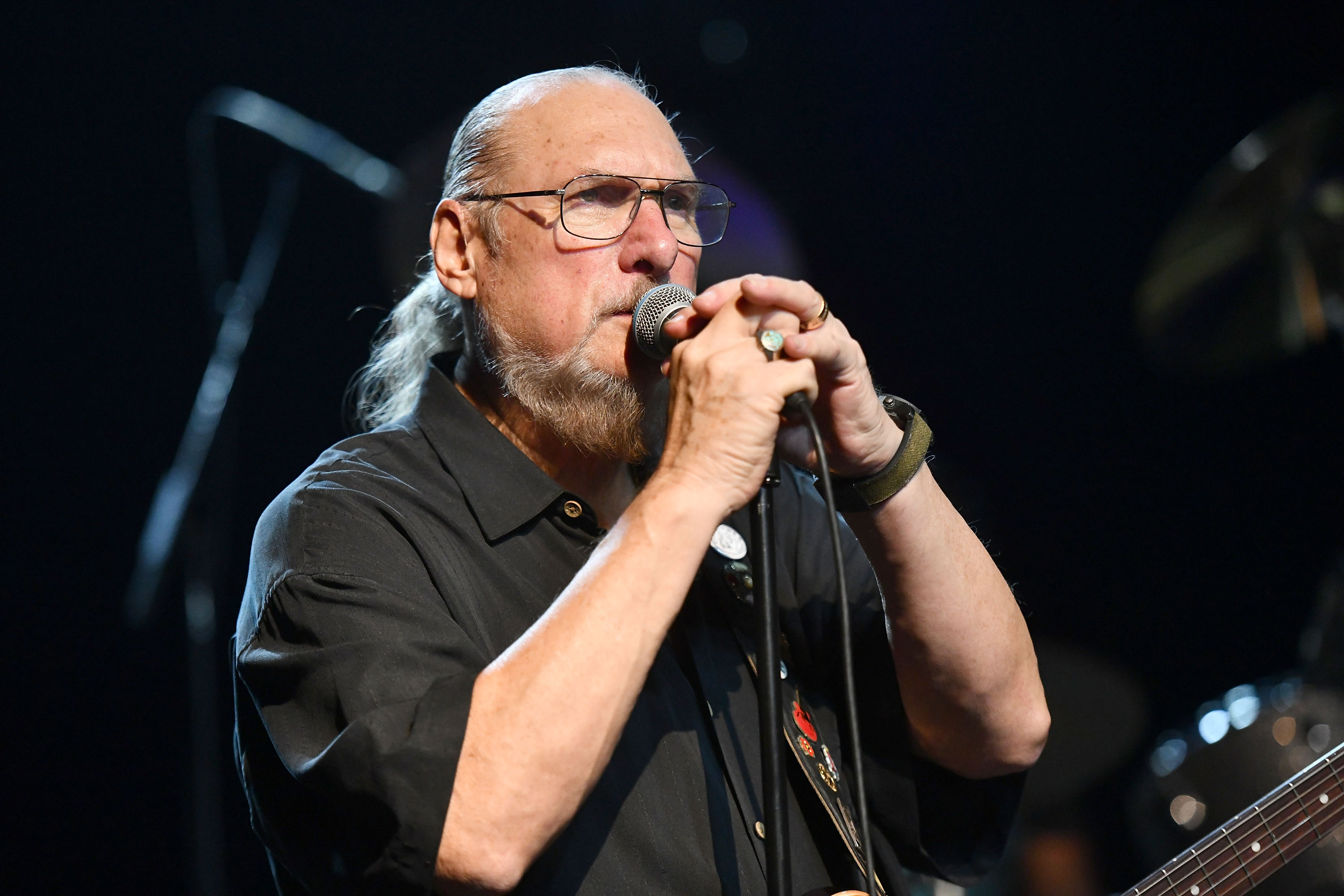 Steve Cropper, founding member of Booker T. & the MG's and the Blues Brothers Band, performs onstage at The Rose on 28 September 2018 in Pasadena, California. | Source: Getty Images