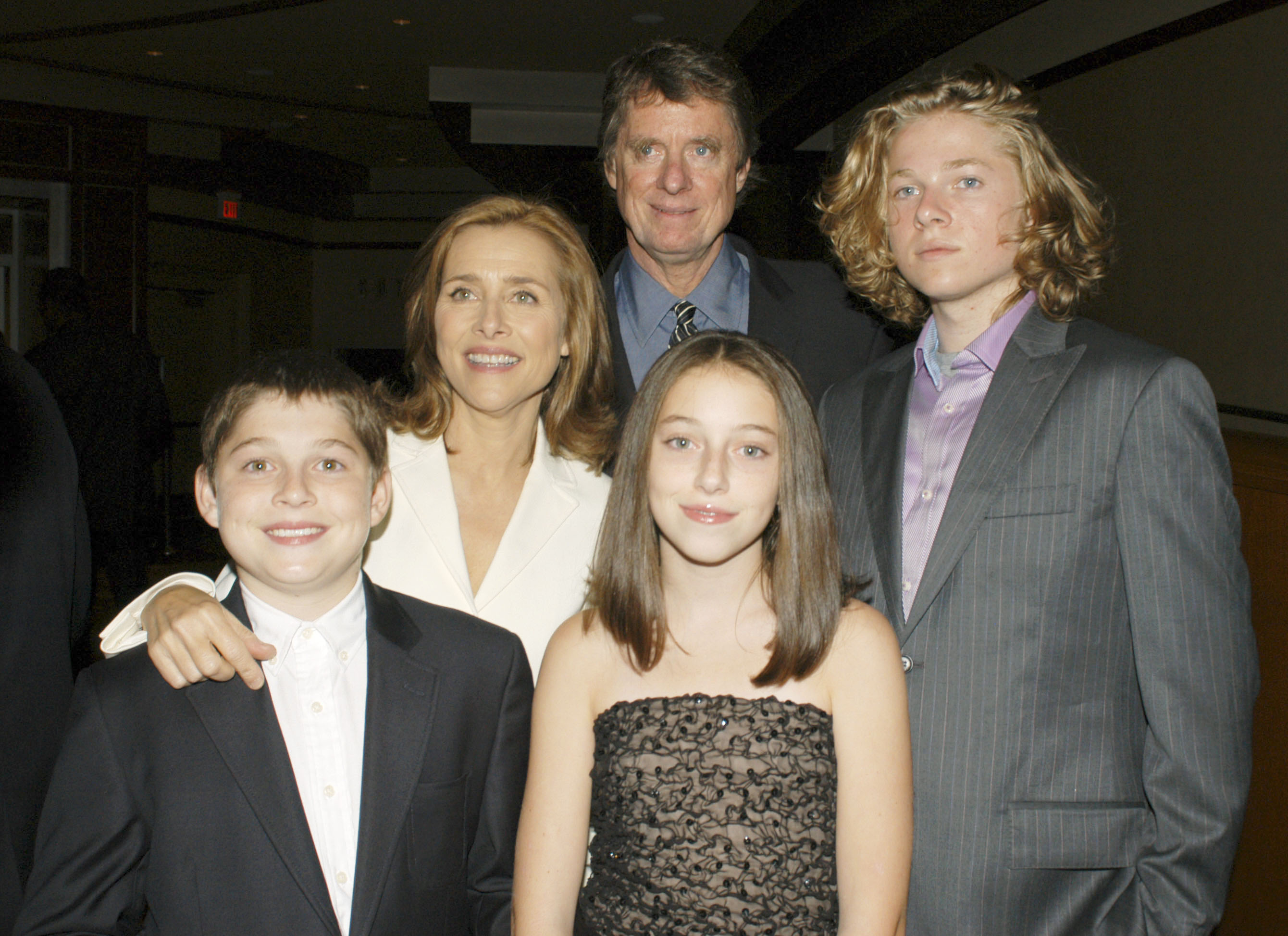 Meredith Vieira and Richard M. Cohen, with their children Gabriel, Millie, and Ben attend the Dinner of Champions "Concert at the Kodak" at the Kodak Theater in Hollywood, California on September 16, 2005. | Source: Getty Images