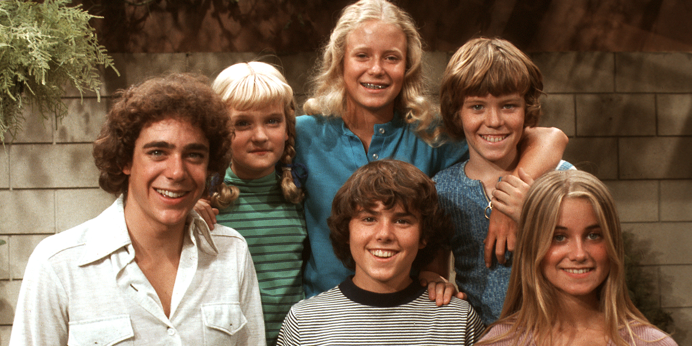 Barry Williams, Christopher Knight, Mike Lookinland, Maureen McCormick, Eve Plumb, and Susan Olsen | Source: Getty Images