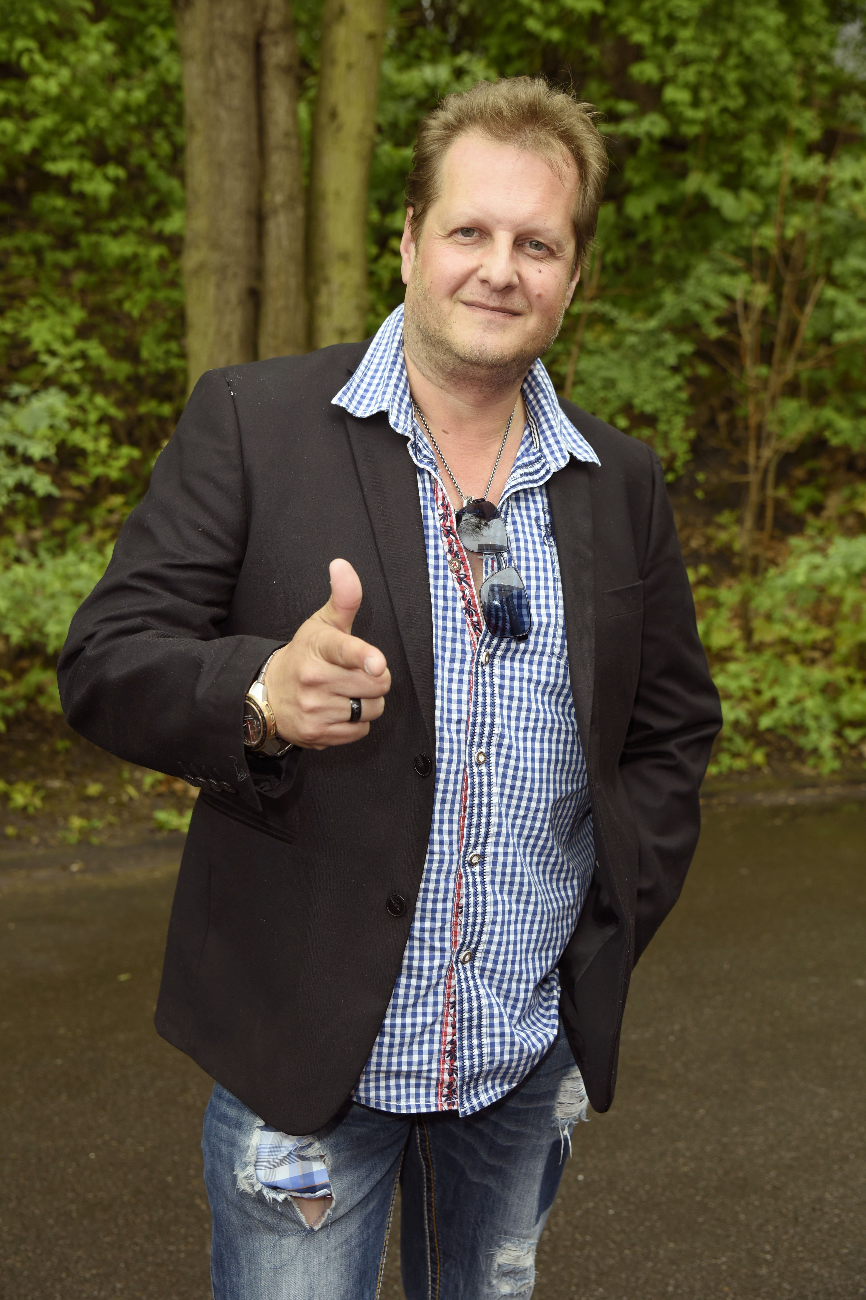 Jens Büchner nimmt am 1. Mai 2017 am 'BILD Renntag' der Trabrennbahn in Gelsenkirchen teil | Quelle: Getty Images