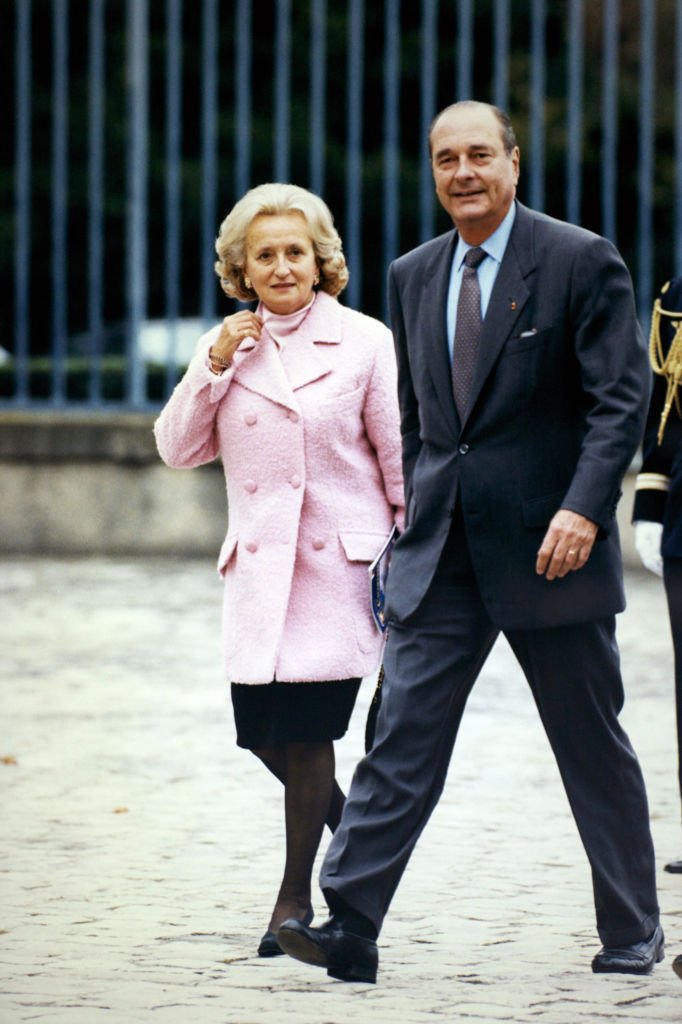 Portrait de Bernadette Chirac et du président de la République française Jacques Chirac le 20 octobre 1995 à Paris | Photo : Getty Images