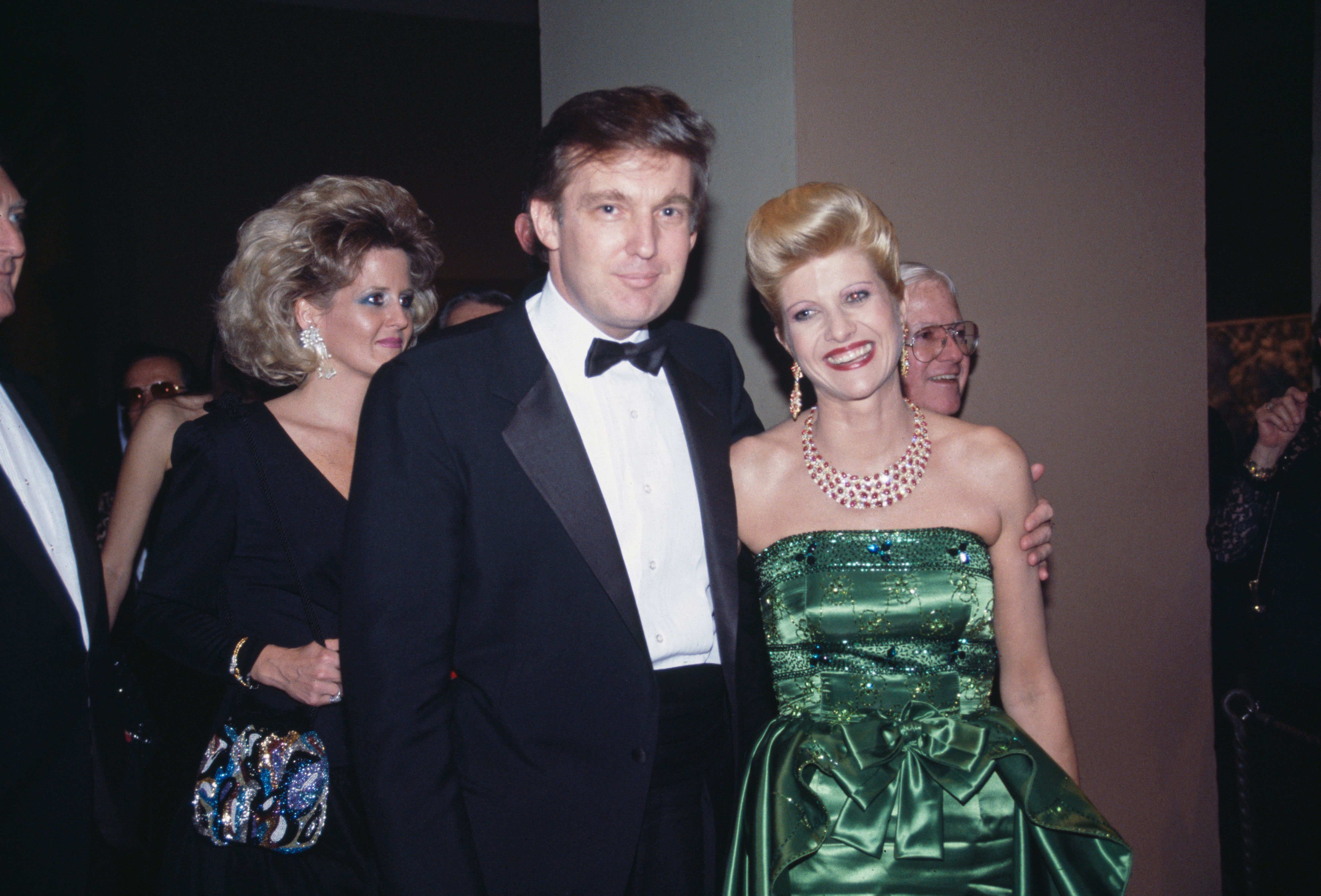 Donald Trump with Ivana Trump at the annual dinner dance of the Costume Institute, held at the Metropolitan Museum of Art in 1987 in New York City | Photo: Tom Gates/Pictorial Parade/Archive Photos/Getty Images