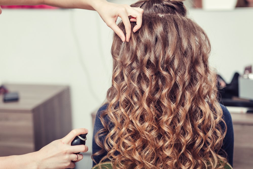 Welche Frisuren Bei Lockigem Haar? Deutsche Pflege-Tipps