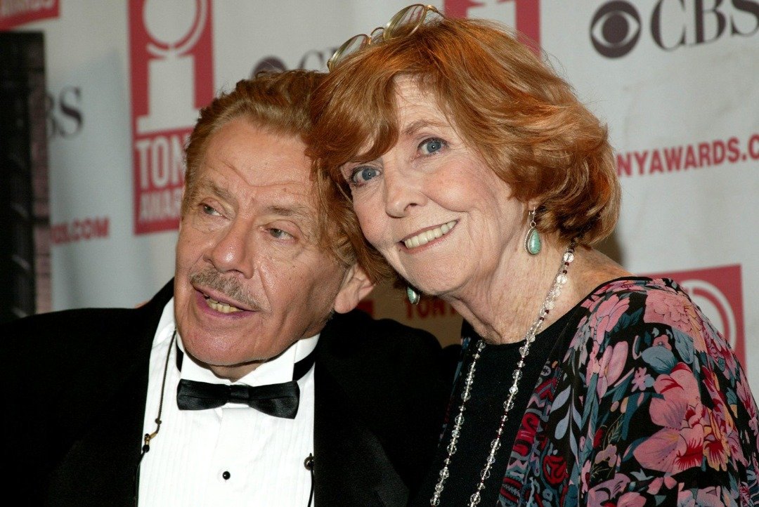 Comedians Jerry Stiller and Anne Meara at the "58th Annual Tony Awards" at Radio City Music Hall on June 6, 2004 in New York City. | Source: Getty Images