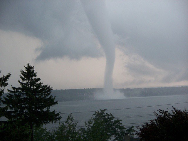 A picture of a tornado storm | Photo: Flickr