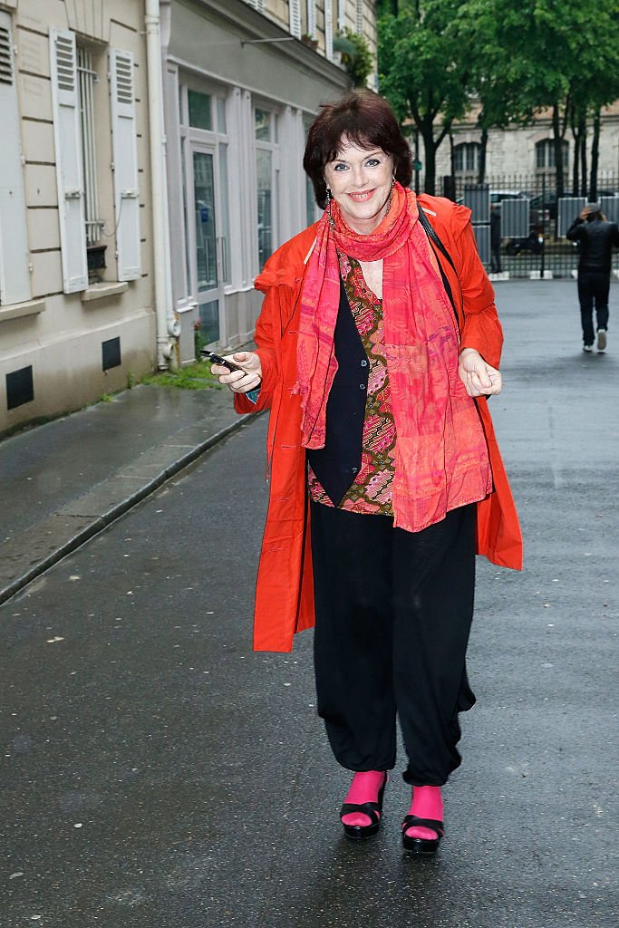 Anny Duperey assiste à "l'oiseau bleu" au théâtre hébertot le 31 mai 2016 à Paris. | Photo : Getty Images Anny Duperey assiste à "l'oiseau bleu" au théâtre hébertot le 31 mai 2016 à Paris. | Photo : Getty Images