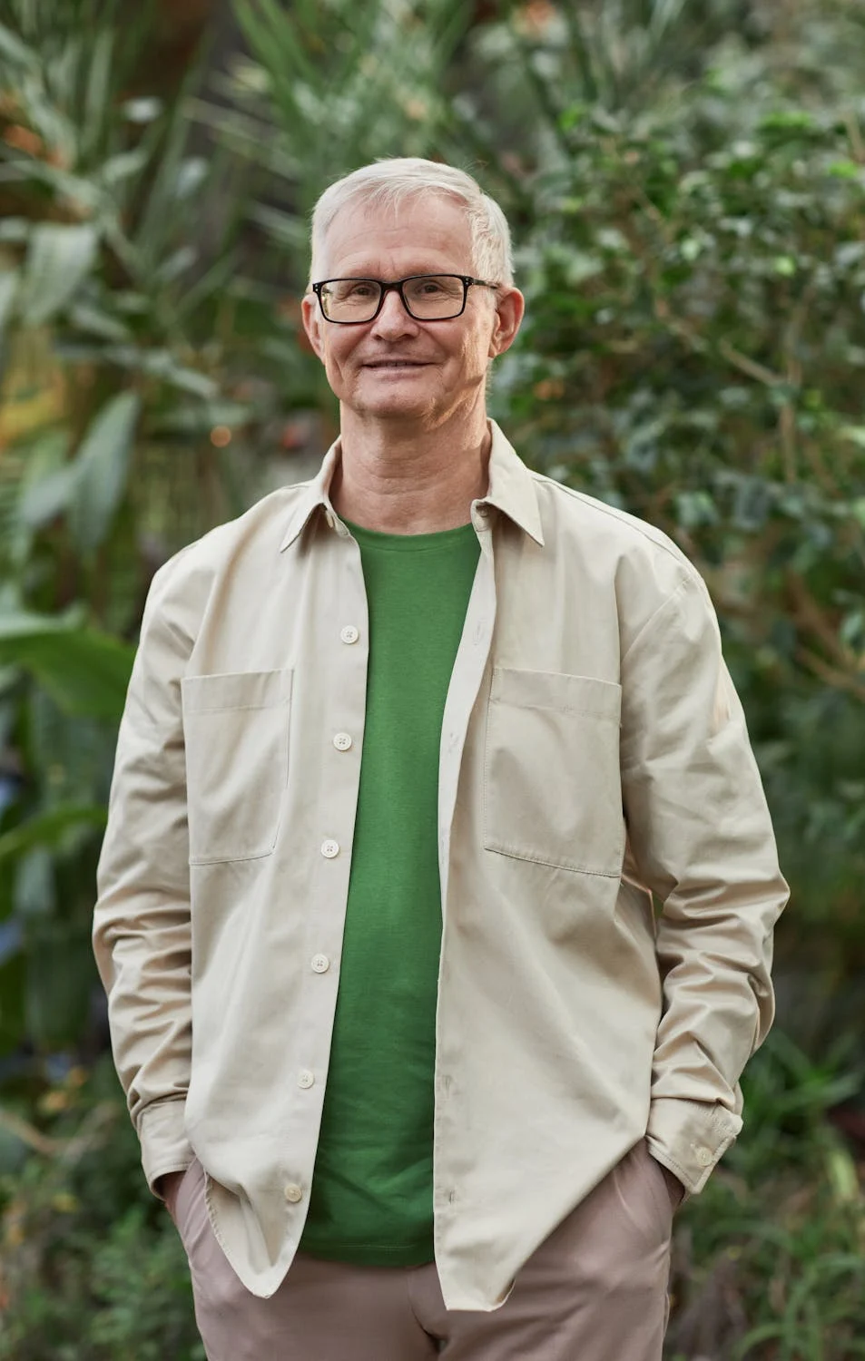 A smiling mature man | Source: Pexels