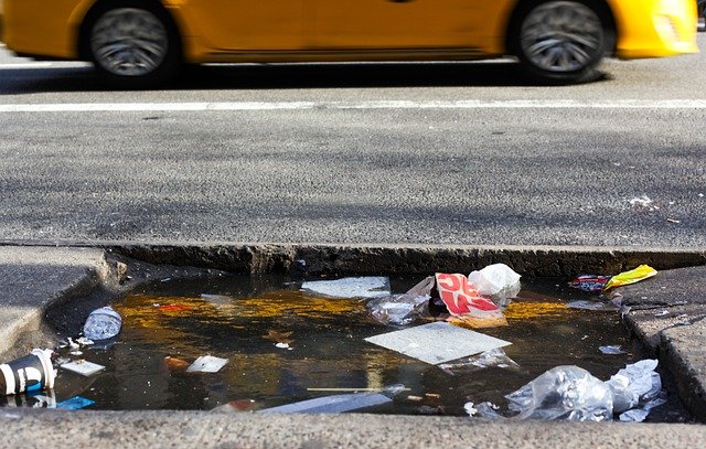 Fotografía de basura en alguna calle de Nueva York.  | Foto: Pixabay