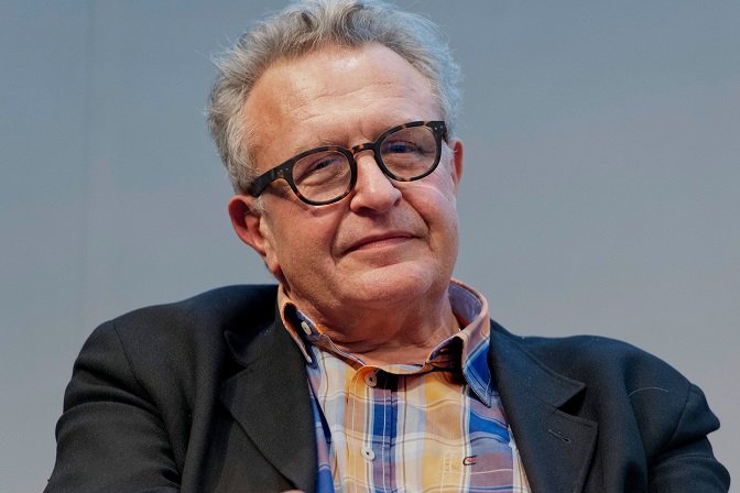Le journaliste, écrivain, animateur de radio et dirigeant français de télévision Michel Field, actuel directeur de l'information de France Télévisions, ici au 30ème salon du livre et de la presse à Genève, en Suisse le 29 avril 2016. | Photo : Getty Images