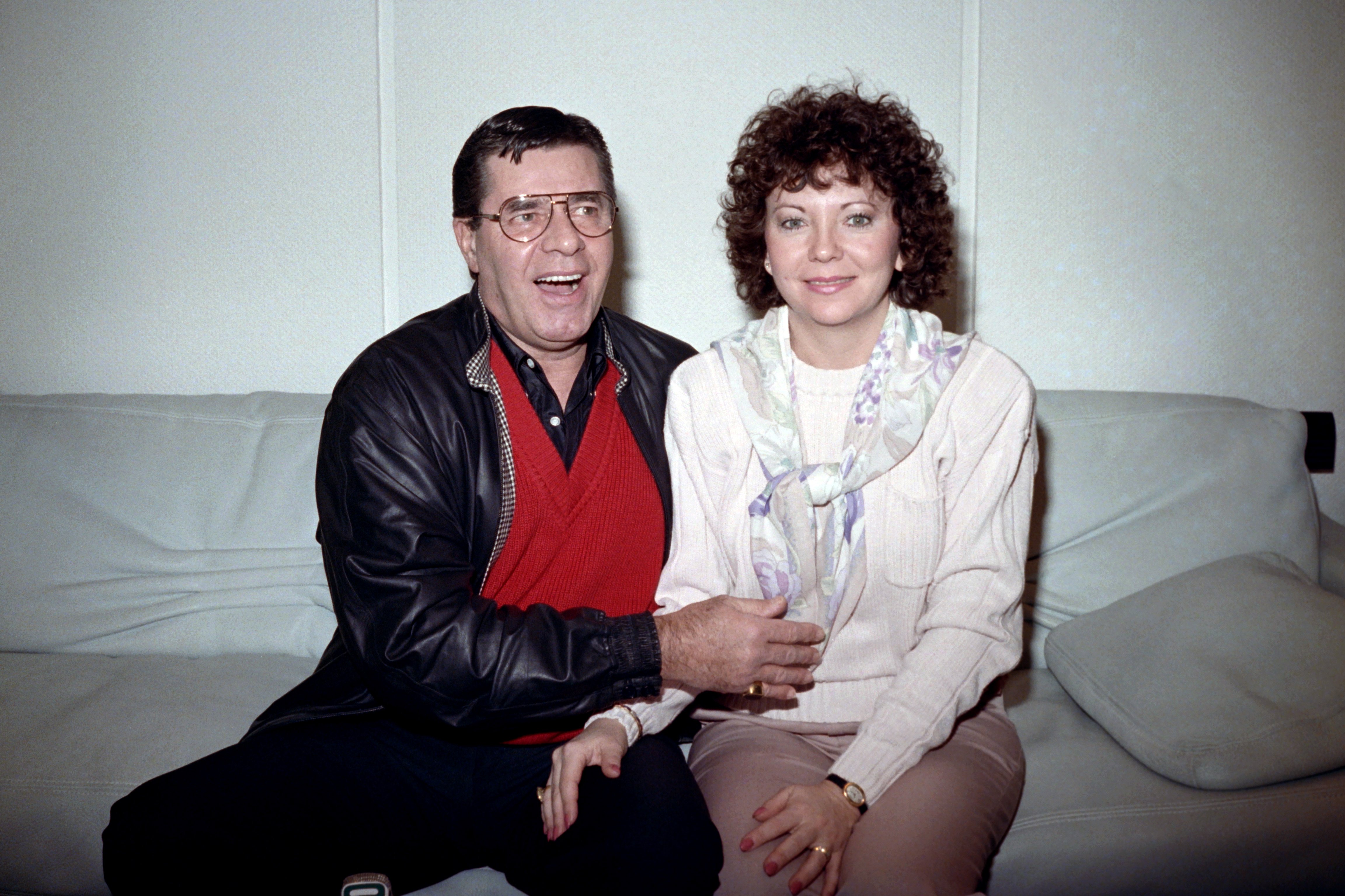 Screenwriter Jerry Lewis posing with his wife SanDee Pitnick during a press conference on April 10, 1989 in Paris. / Source: Getty Images