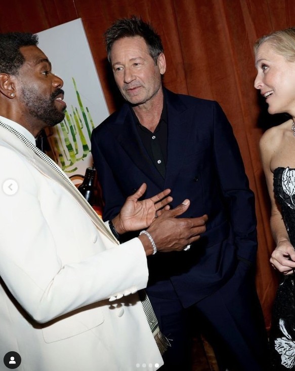 Colman Domingo, David Duchovny, and Gillian Anderson talking at the SAG Awards | Source: Instagram/davidduchovny