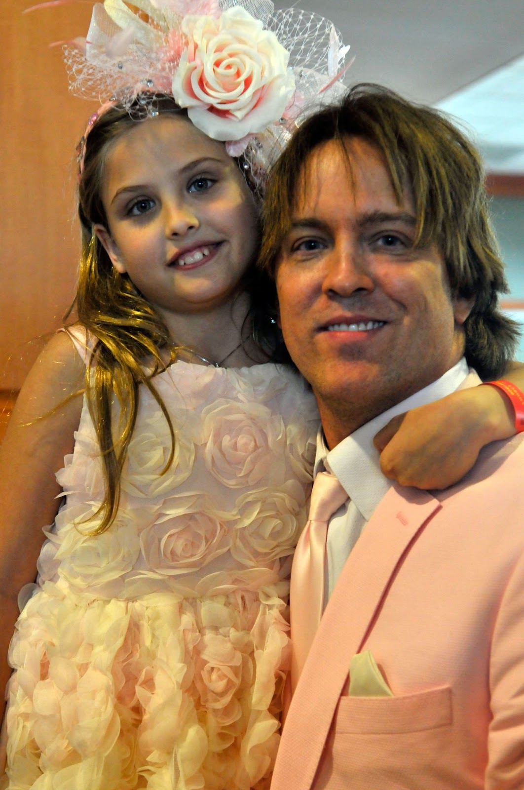 Dannielynn and Larry Birkhead at the 141st Kentucky Derby at Churchill Downs on May 2, 2015, in Louisville, Kentucky. | Source: Getty Images