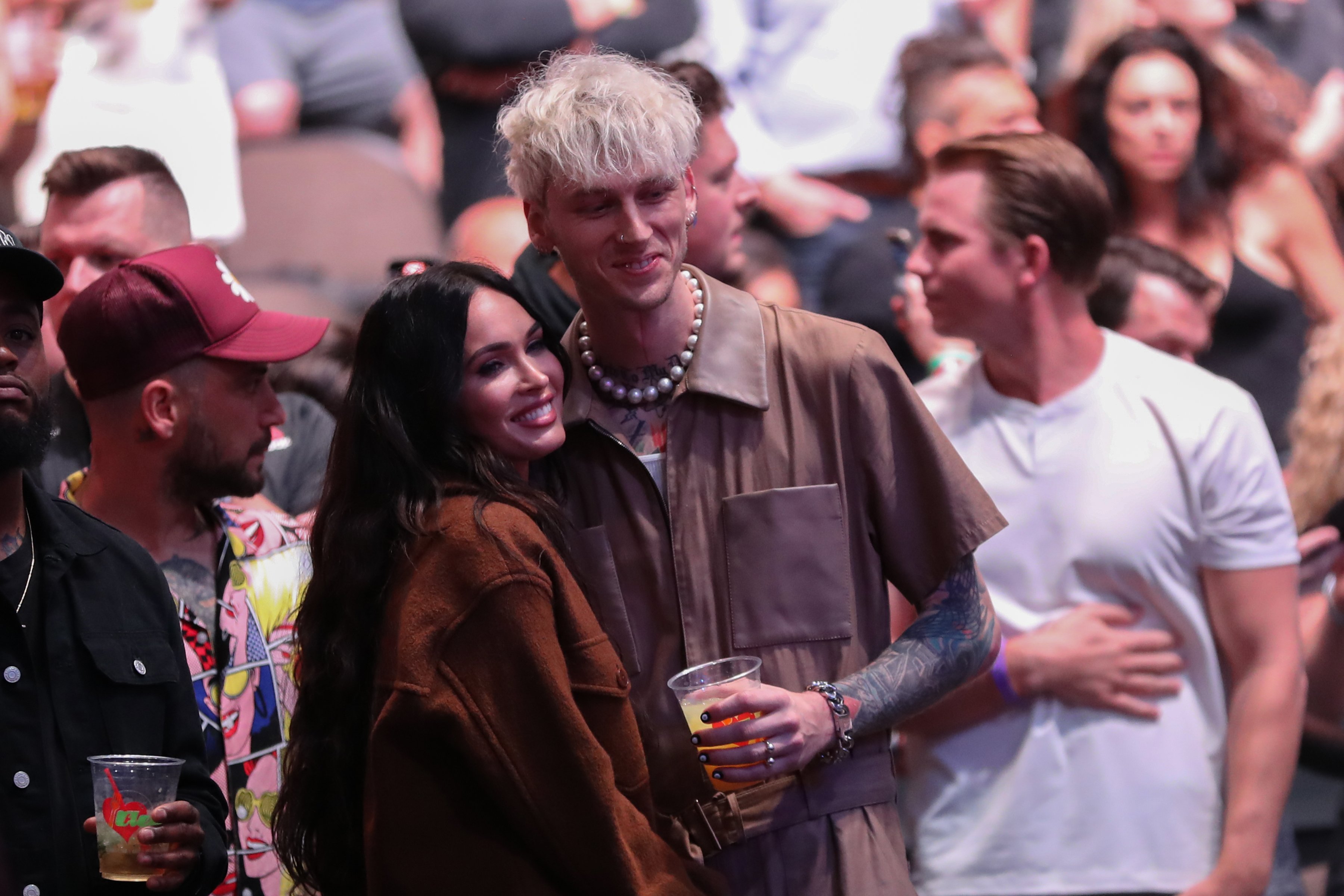 Megan Fox and Machine Gun Kelly on April 24, 2021 in Jacksonville, Florida | Source: Getty Images 