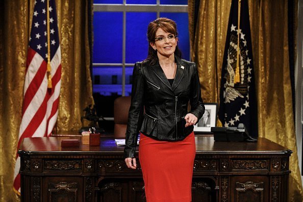 Tina Fey as Sarah Palin during "Sarah Palin Advice" in Studio 8H on Saturday, May 19, 2018 | Photo: Getty Images