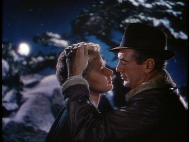 Ingrid Bergman and Gary Cooper in "For Whom The Bell Tolls" 1943 | Source: Wikimedia