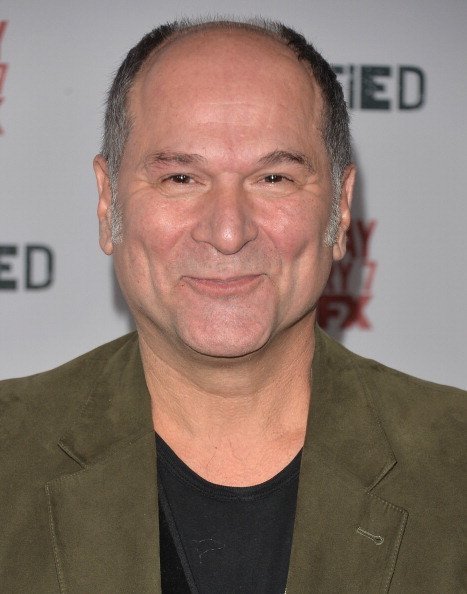 Actor John Kapelos arrives to the Season 5 premiere of FX's "Justified" at DGA Theater on January 6, 2014 in Los Angeles, California | Photo: Getty Images
