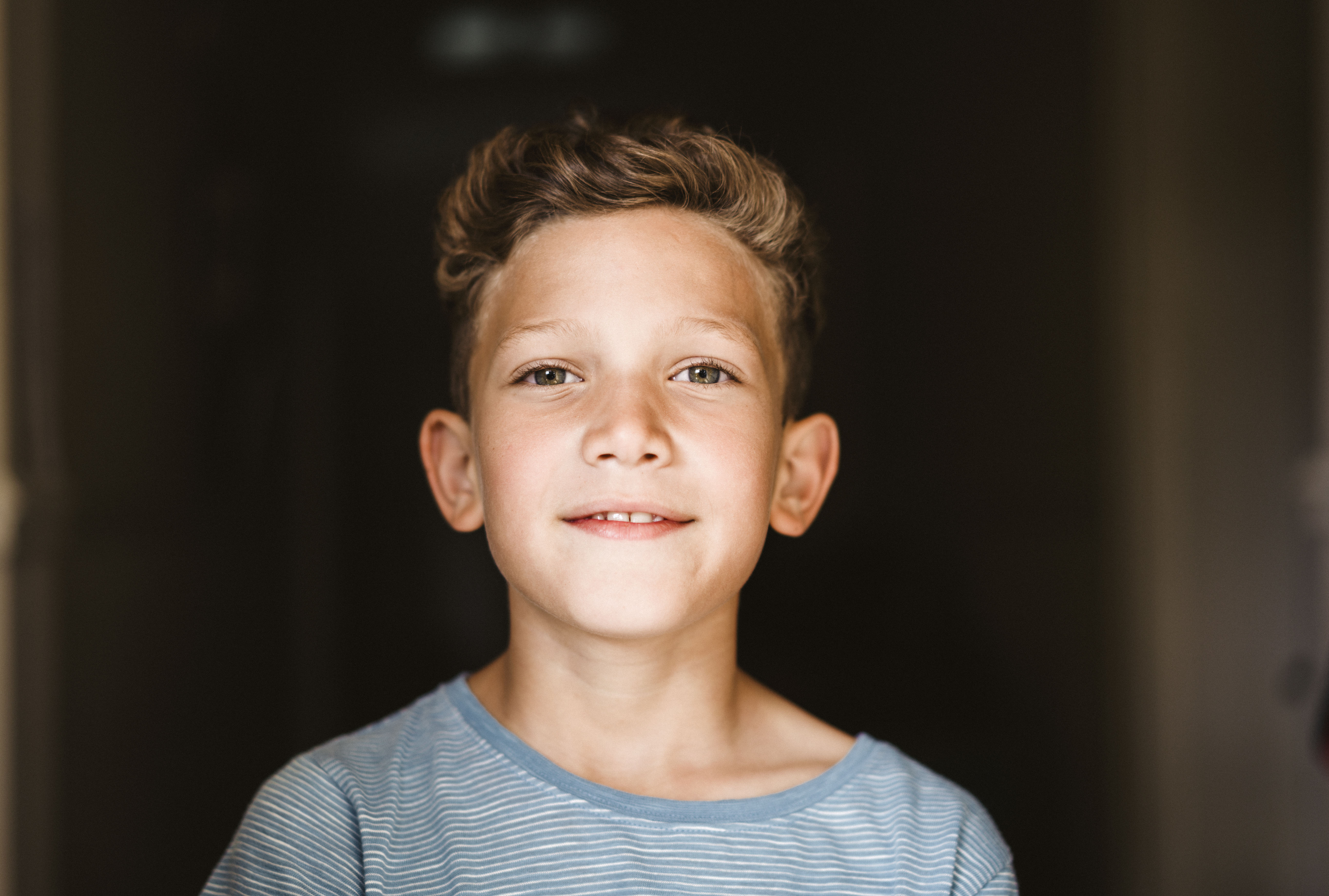 A smiling young boy | Source: Getty Images