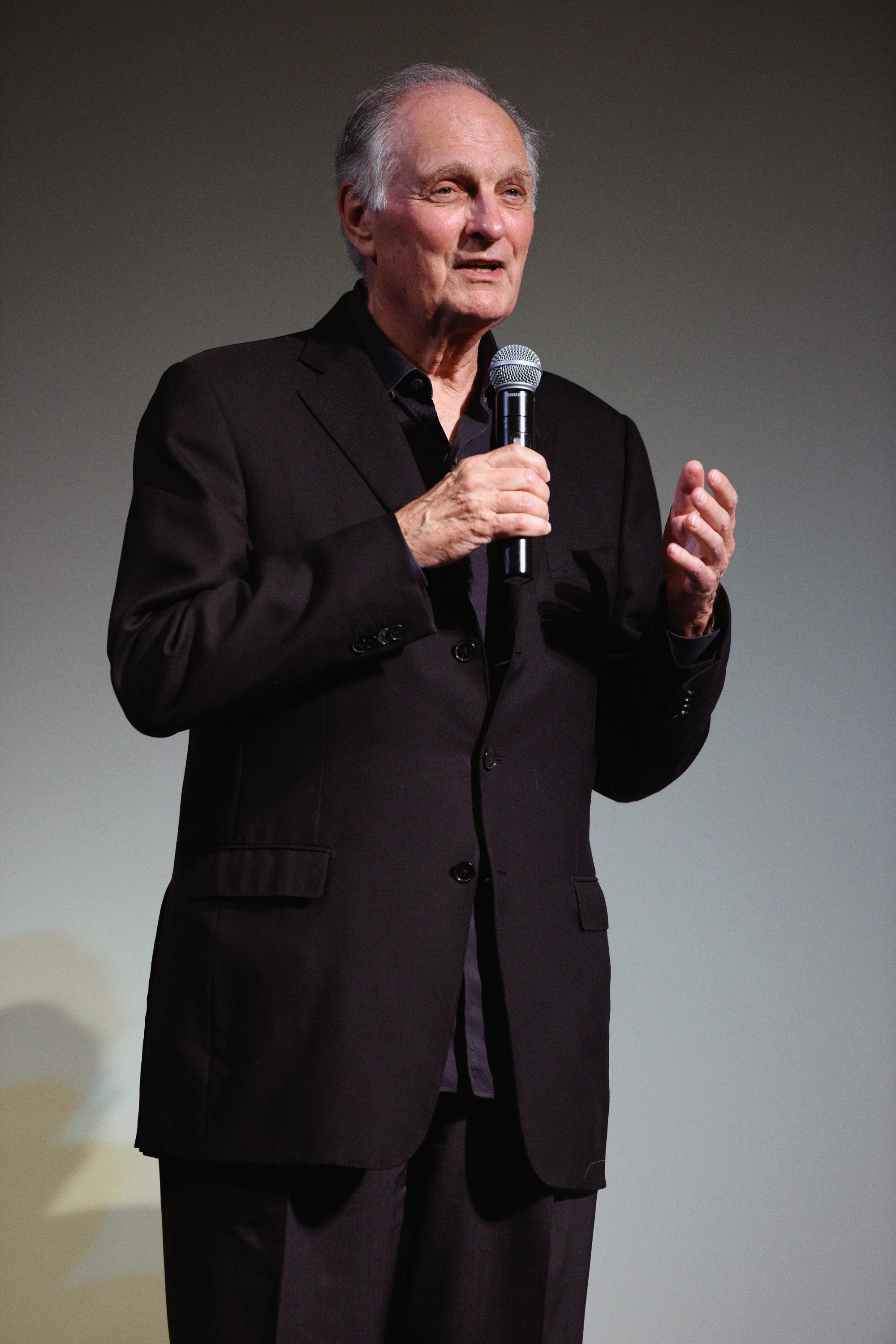 Alan Alda speaks onstage at "Bridge of Spies" at the Annual Hamptons International Film Festival in East Hampton, New York on October 12, 2015 | Photo: Getty Images