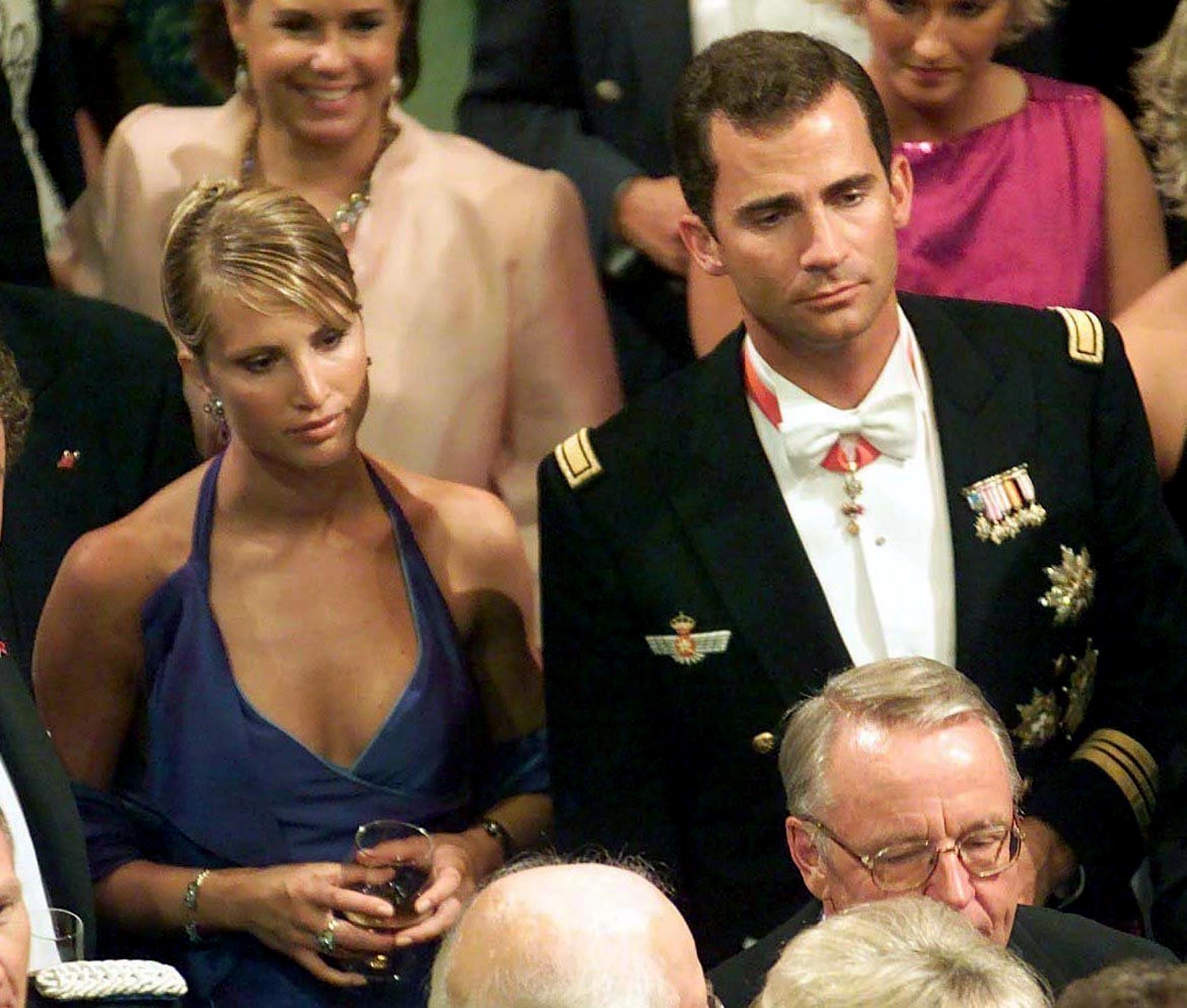 Eva Sannum y el Príncipe Felipe en Noruega en agosto de 2001. | Foto: Getty Images