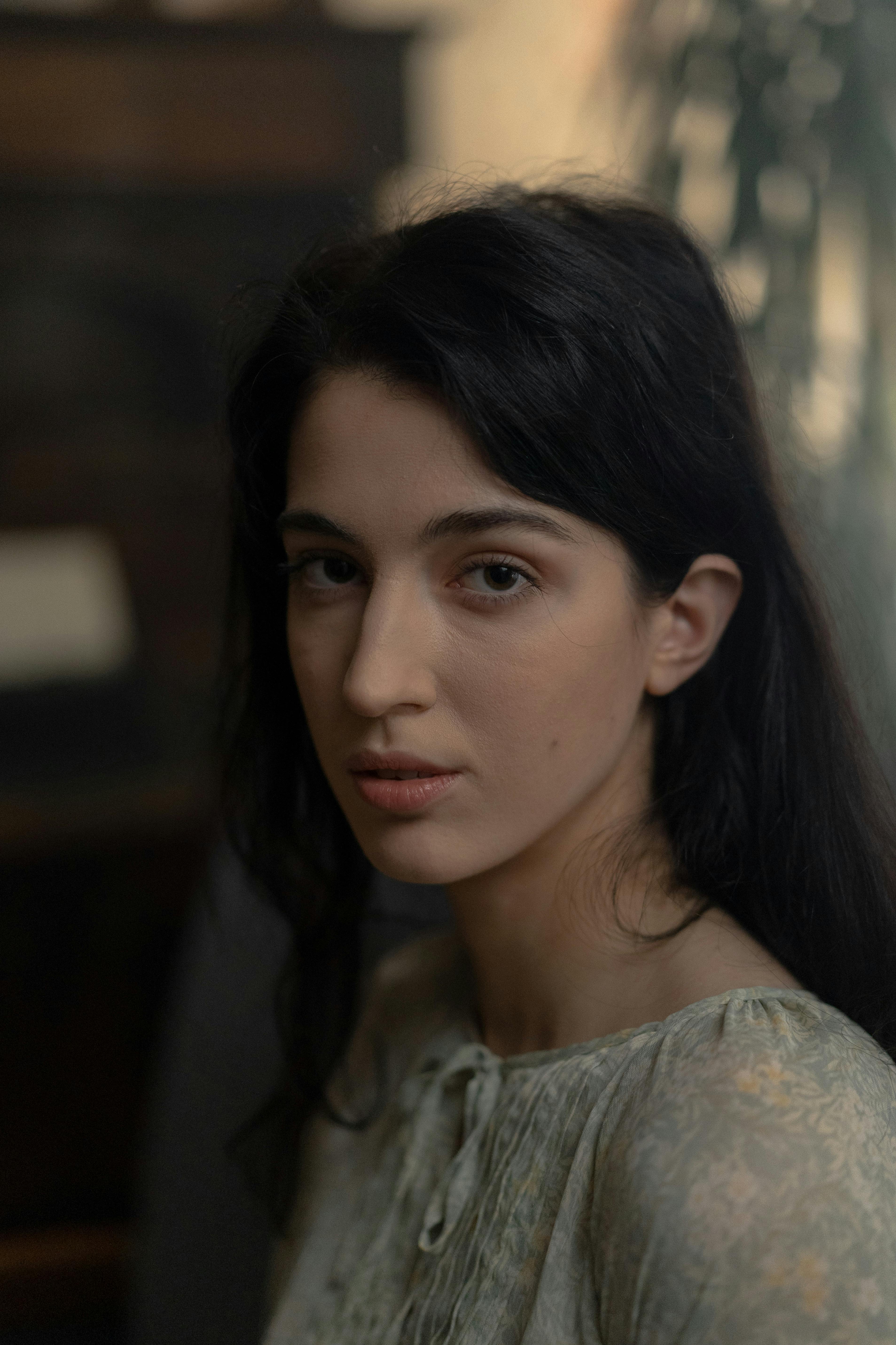 A woman looking straight at the camera | Source: Pexels