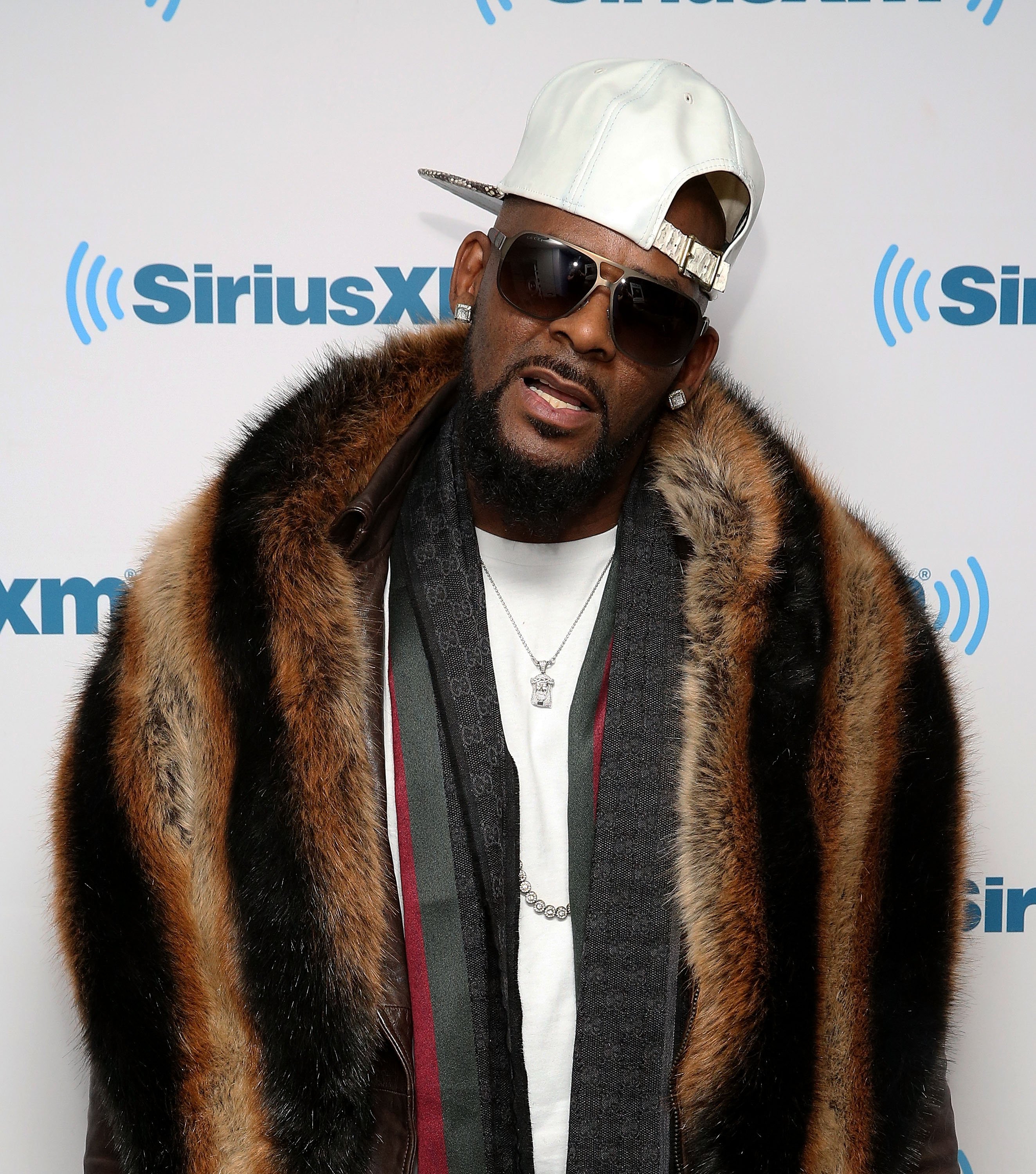 R. Kelly visits SiriusXM Studio on December 20, 2016, in New York City. | Source: Getty Images