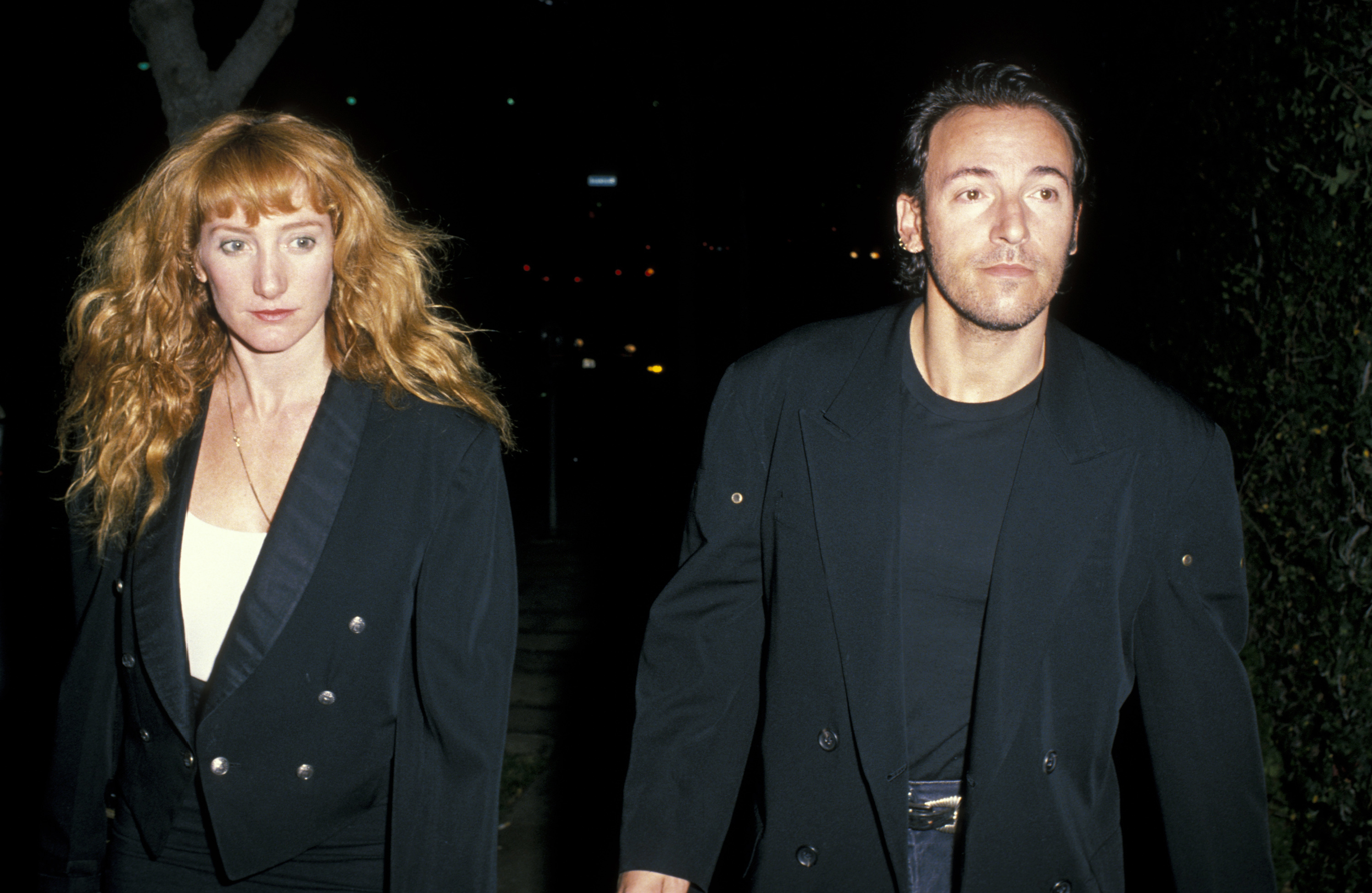 Patti Scialfa and Bruce Springsteen at the premiere of "Hurlyburly" on December 1, 1988, in Westwood, California. | Source: Getty Images