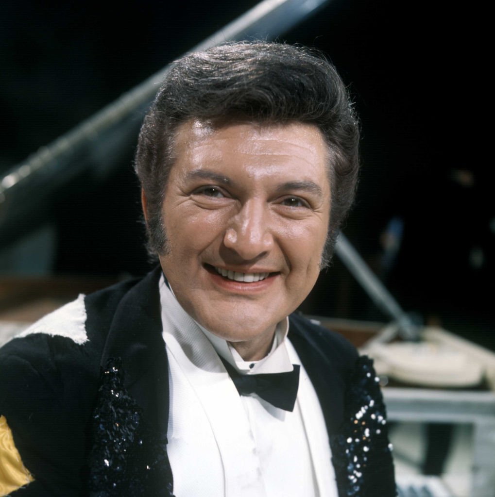 Liberace Wladziu Valentino Liberace Famous American Pianist | Getty Images