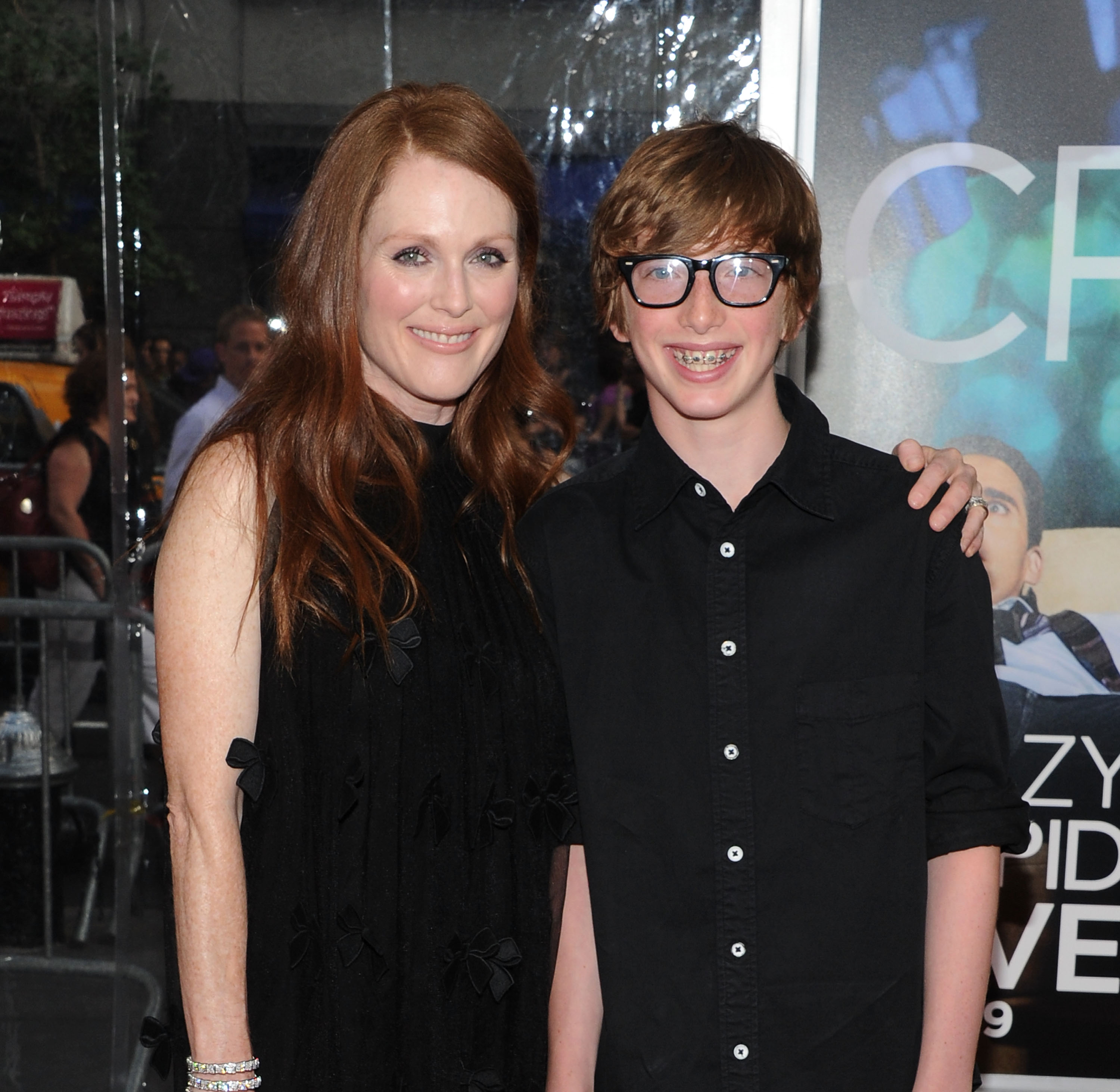 Julianne Moore and Caleb Freundlich attend the "Crazy, Stupid, Love" premiere on July 19, 2011 | Source: Getty Images