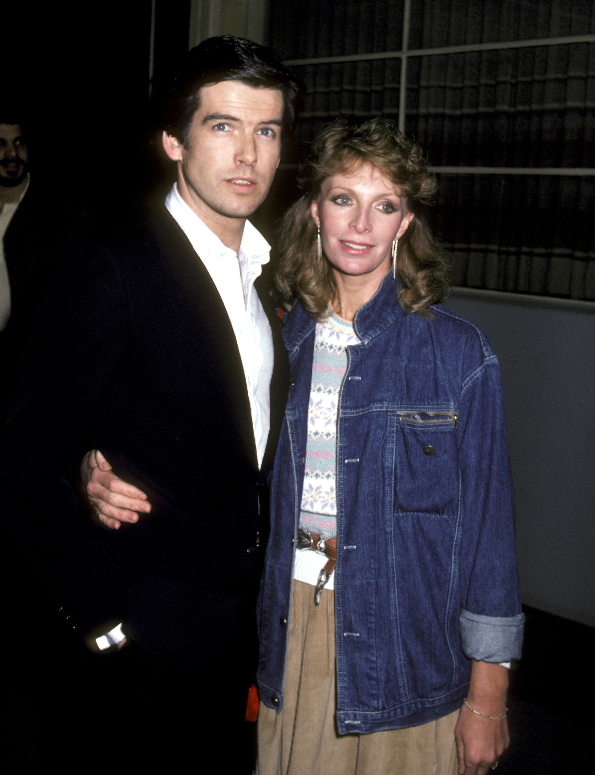 Pierce Brosnan and Cassandra Harris at the screening of "The Year of Living Dangerously" in Los Angeles on January 26, 1983. | Source: Getty Images