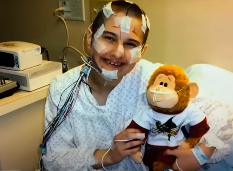 Gypsy Rose Blanchard posing for a picture in the hospital posted on January 5, 2024 | Source: YouTube/The View