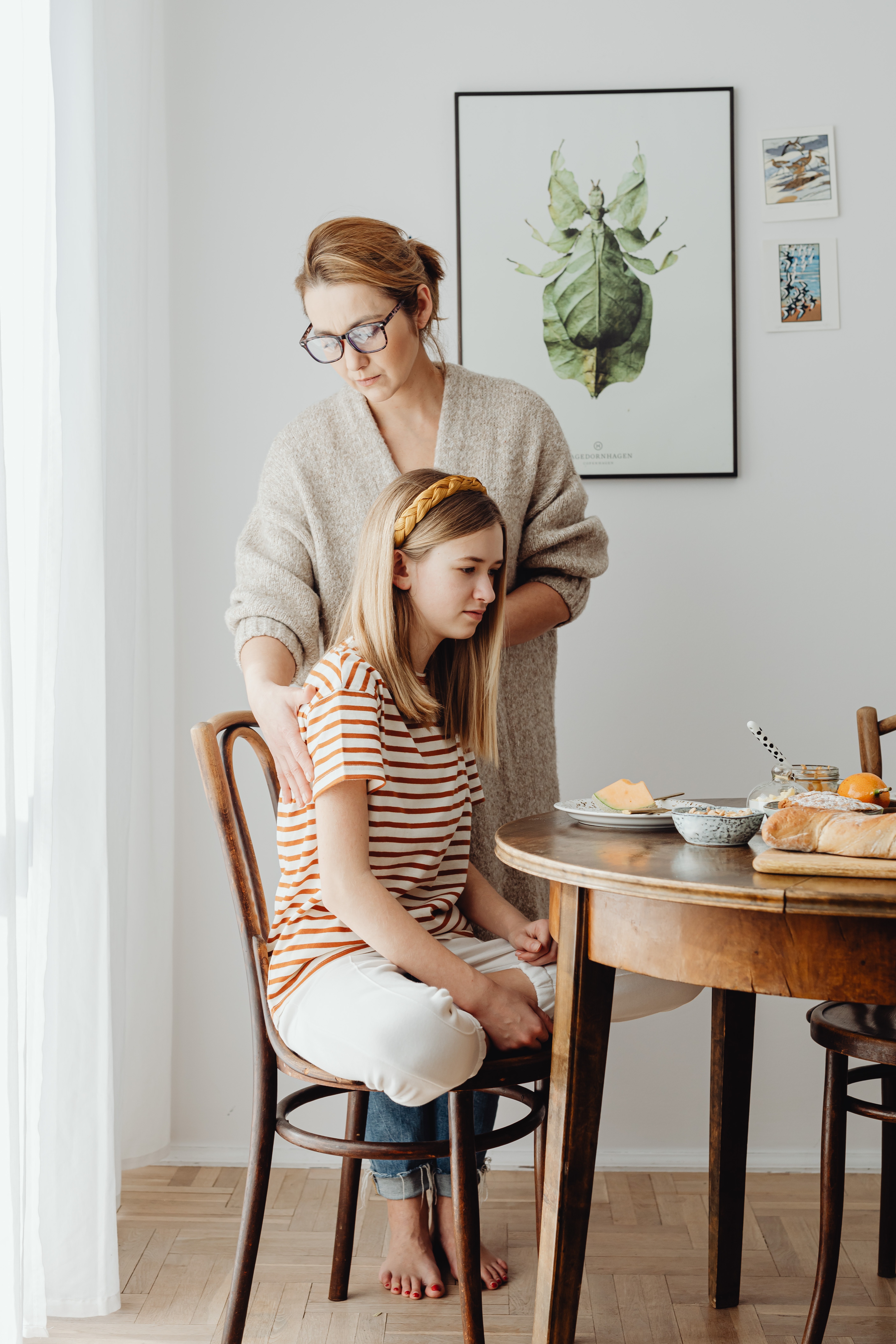 The woman's mom was strict on her. | Source: Pexels