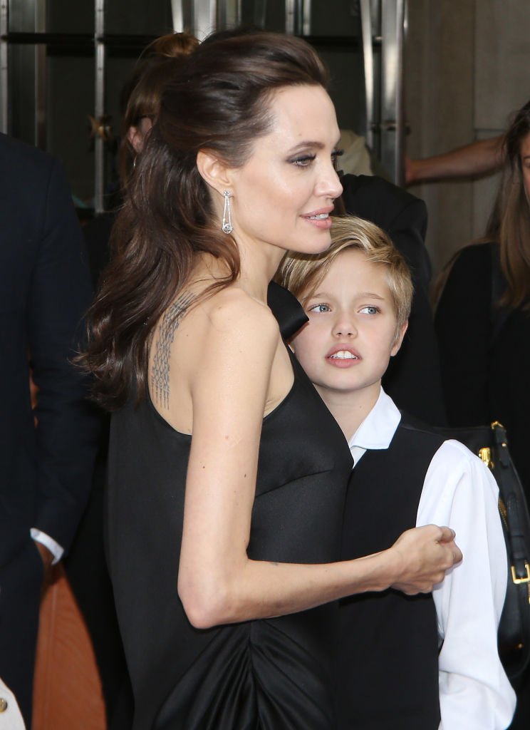 Angelina y Shiloh en el estreno de un película en 2017.| Foto: Getty Images Angelina y Shiloh en el estreno de un película en 2017.| Foto: Getty Images