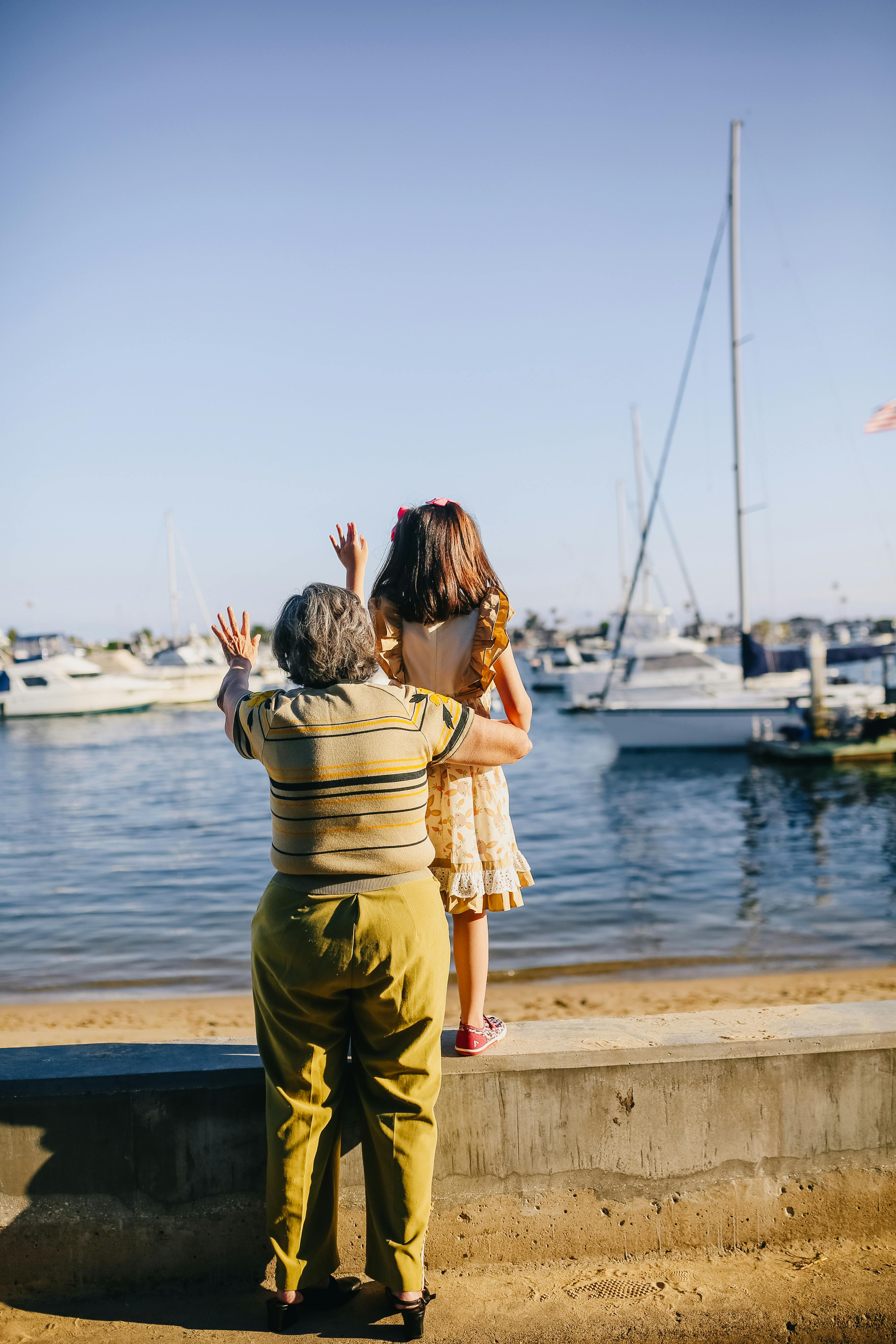 A grandmother and her granddaughter | Source: Pexels