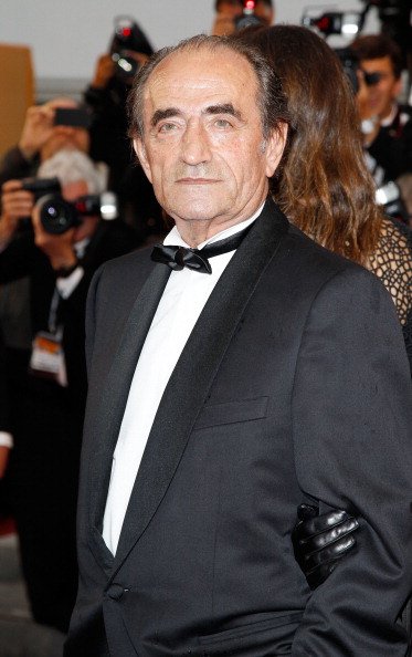 L'acteur Richard Bohringer assiste à la cérémonie de clôture et à la première de "Therese Desqueyroux" à Cannes, France. | Photo : GettyImage