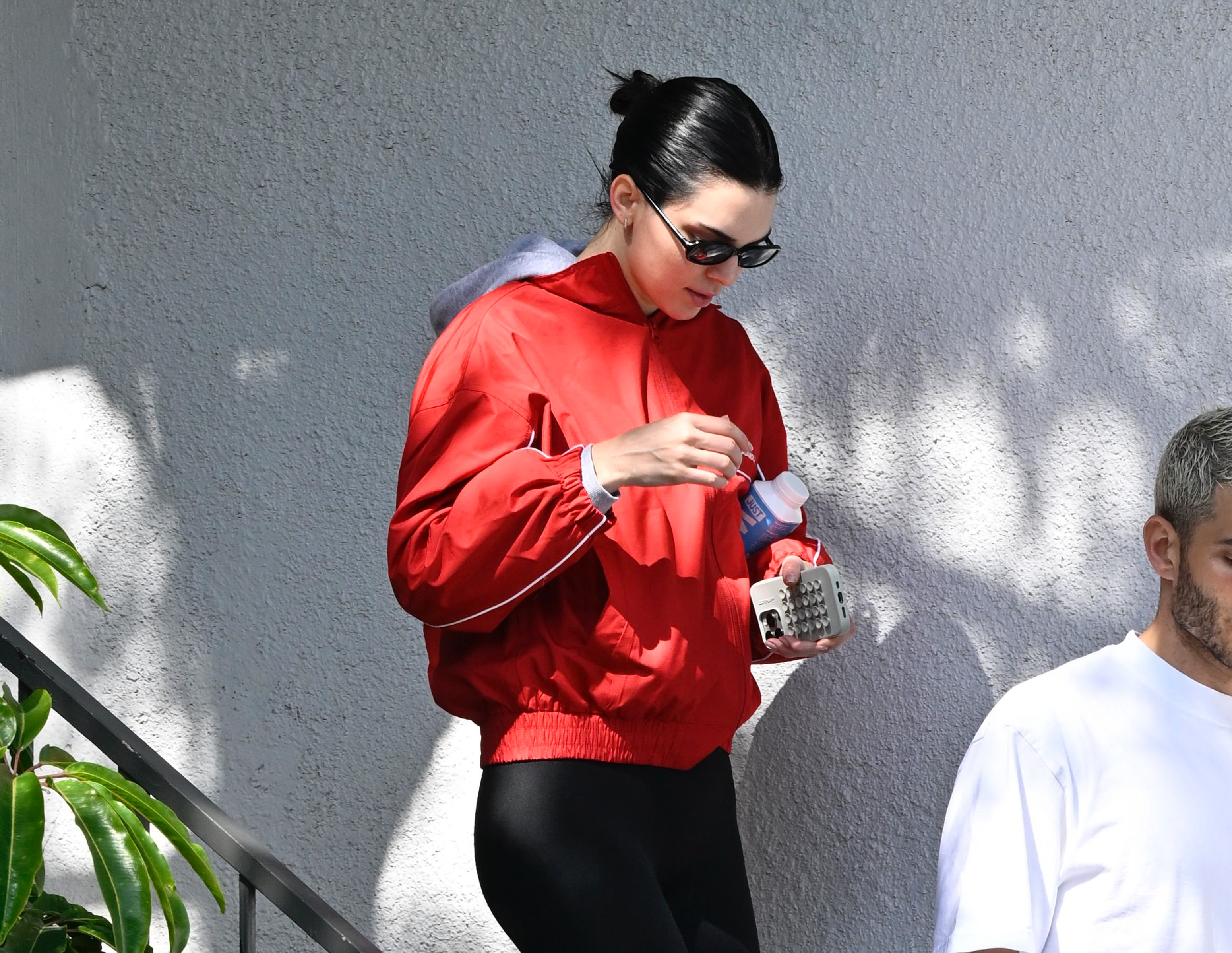 Kendall Jenner has long kept her private life largely out of the spotlight despite constant public interest. That privacy became part of the conversation again after the Malibu photos surfaced, with many online users questioning when the candid images had actually been taken. | Source: Getty Images