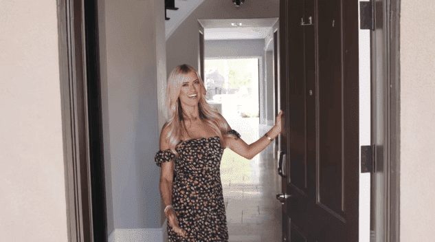 Christina Anstead welcoming House Beautiful to her home | Source: YouTube/House Beautiful