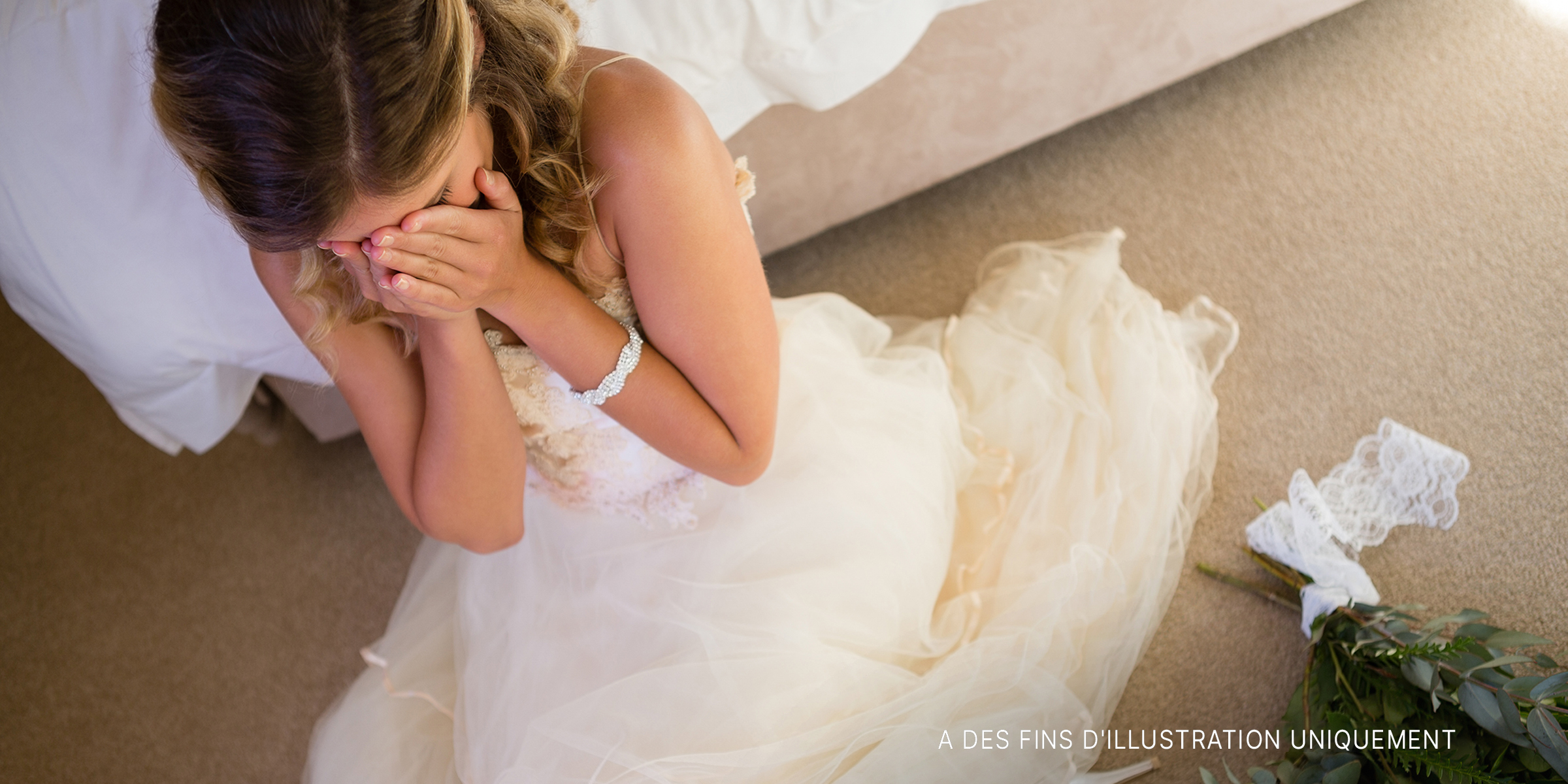Une mariée en pleurs | Source : Shutterstock