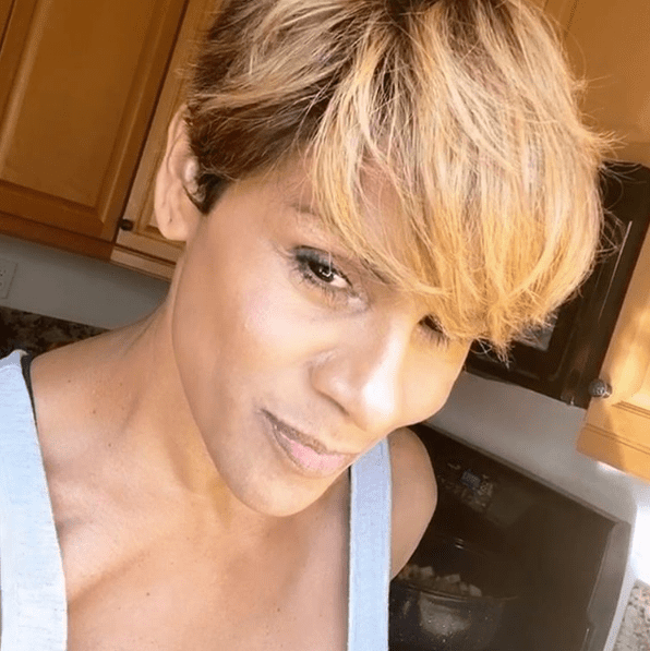 NBA star Gary "The Glove" Payton's ex-wife posing for a selfie published in her social media on April 28, 2020. I Image: Instagram/ @msmonique.