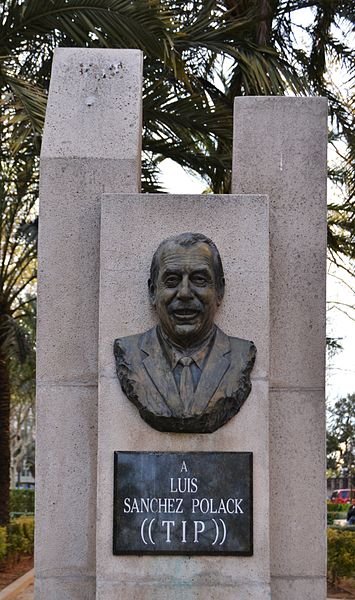 Monumento dedicado a Luis Sánchez Polack en Valencia, España. | Foto: Wikimedia Commons Monumento dedicado a Luis Sánchez Polack en Valencia, España. | Foto: Wikimedia Commons