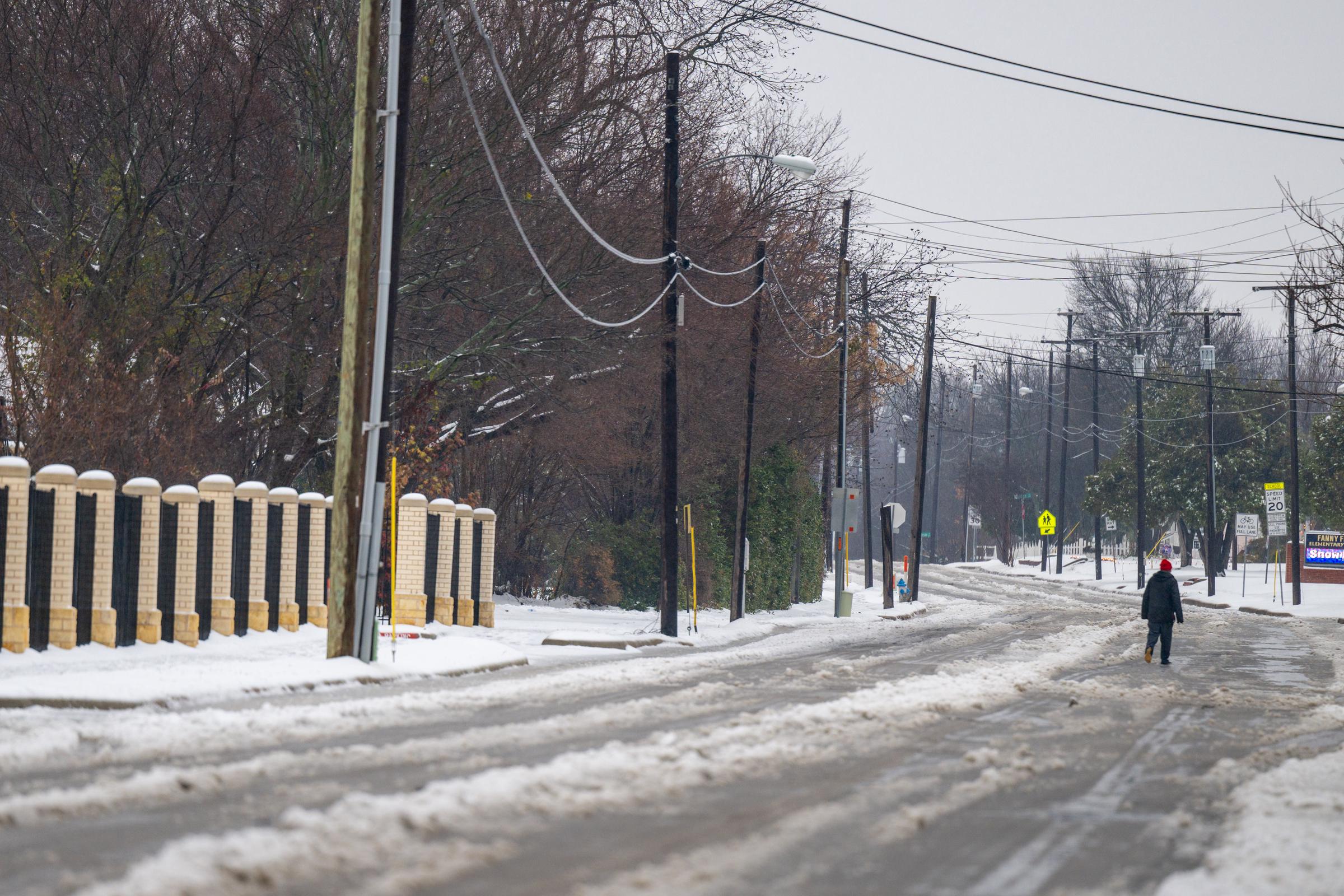 The street during a winter storm on January 9, 2025, in Plano, Texas | Source: Getty Images