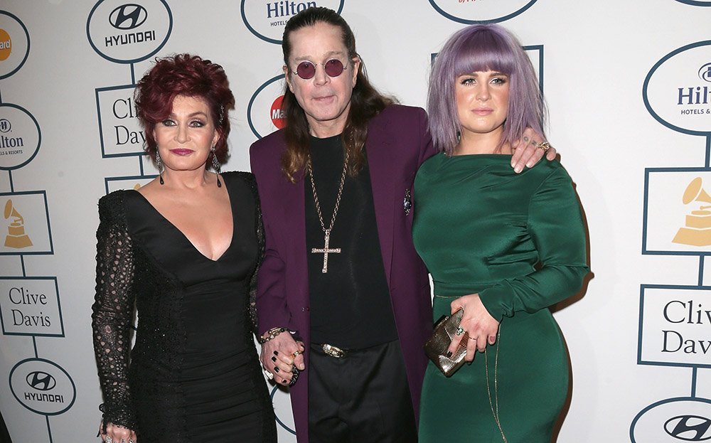 Sharon, Ozzy, and Kelly Osbourne. I Image: Getty Images.