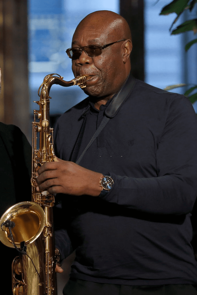 Le Saxophoniste Manu Dibango Est Mort Du Coronavirus : La Nouvelle ...