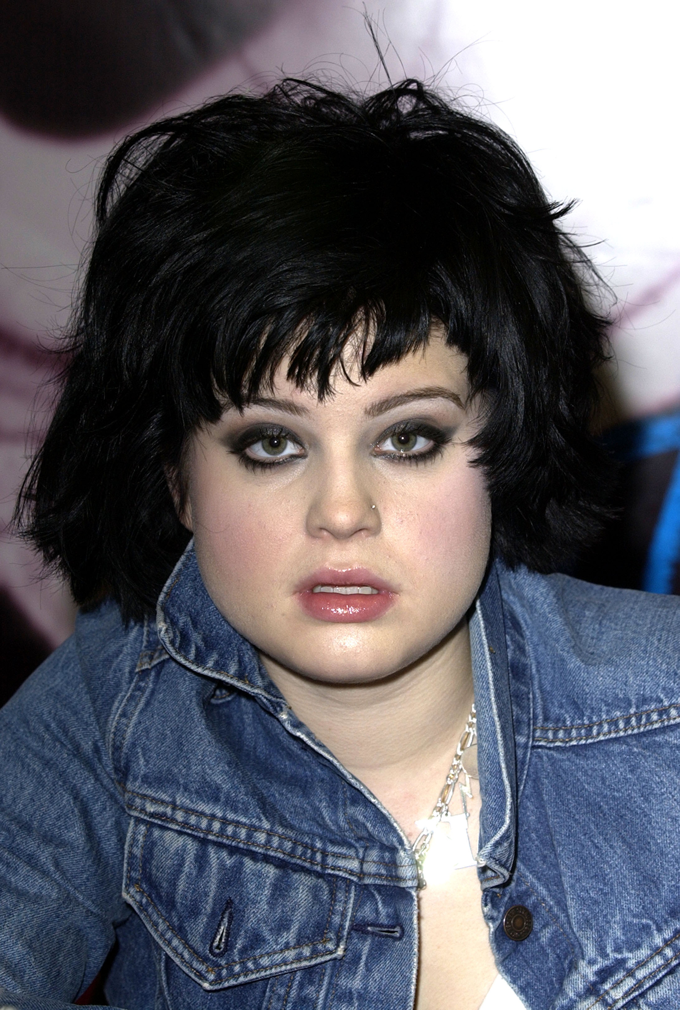 Kelly Osbourne during an album signing in Hollywood, California, 2002. | Source: Getty Images