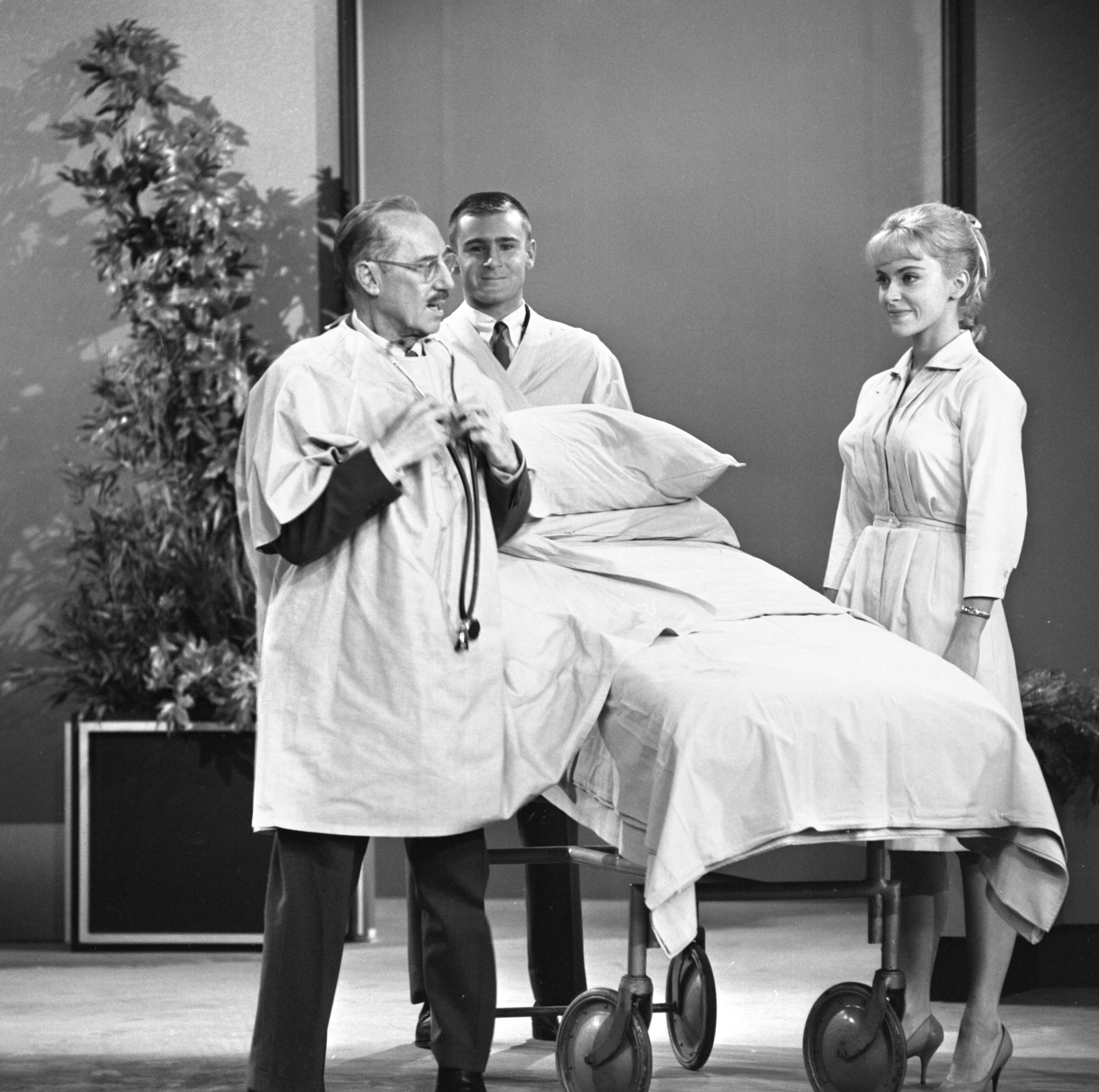 The actress in an opening skit hosted by Groucho Marx on December 6, 1961, in Los Angeles. | Source: Getty Images