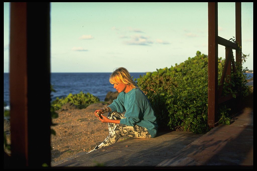 France Gall dans sa maison sur l'île de Ngor. l Source : Getty Images