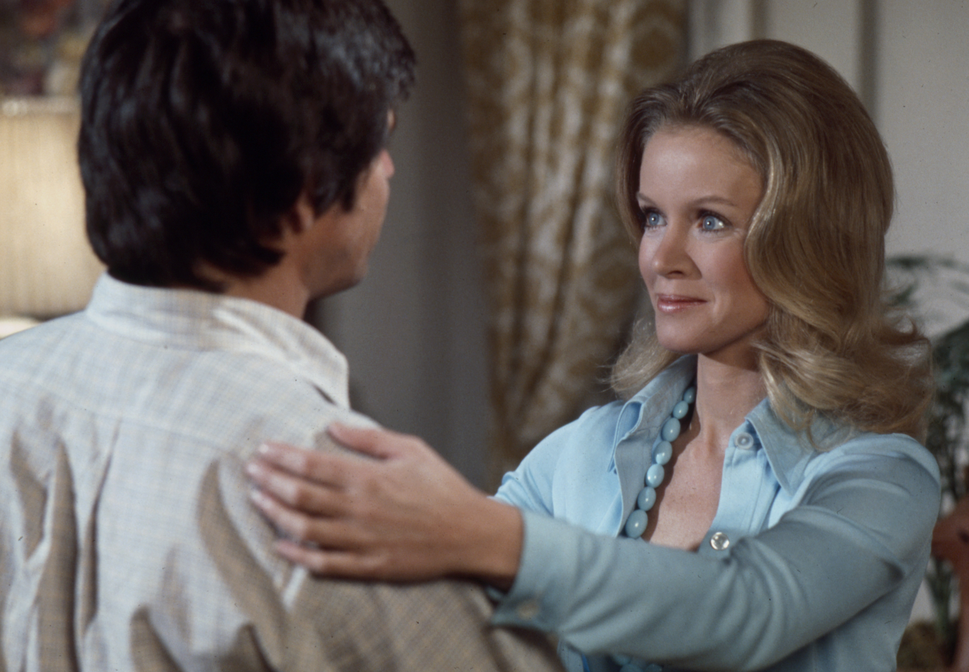 (L-R) William Devane and Donna Mills appearing in the TV movie "The Bait" in 1973. | Source: Getty Images