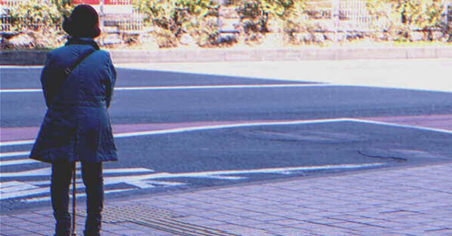 Mrs. Williams was stranded at the bus stop with nowhere to go. | Source: Shutterstock