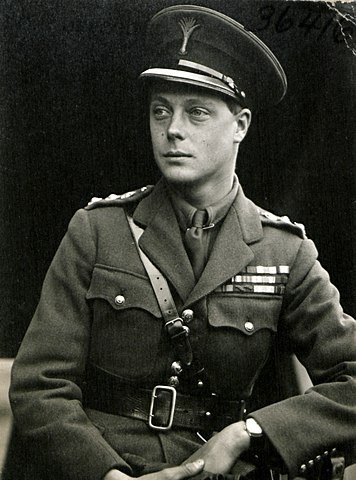 Edward, while Prince of Wales, in the uniform of a colonel. | Source: Wikipedia.