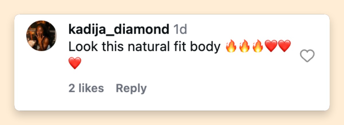 Some netizens had only praises for Eva Longoria's newest bikini pictures, but others had opinions about one thing in particular. | Source: Instagram/tmztv